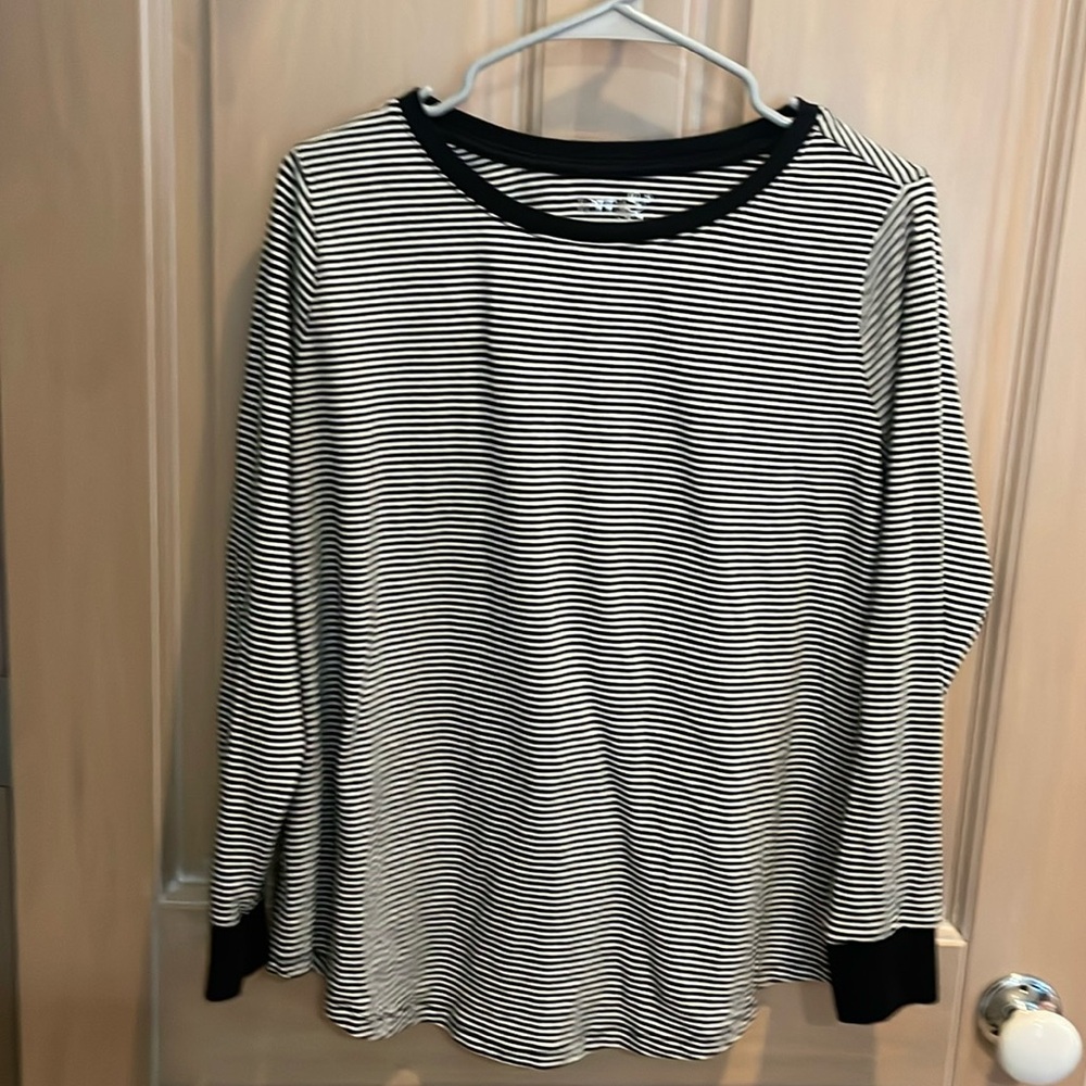 Long sleeve top